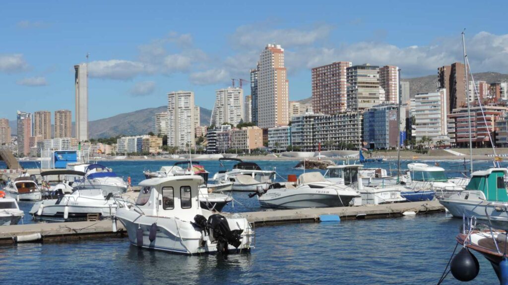 El alquiler turístico en España - Puerto Benidorm